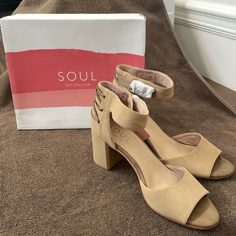 NIB Soul Naturalizer Block Heel Sandals Shoes Size 11 11M